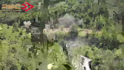 Russian troops storming Ukrainian trenches