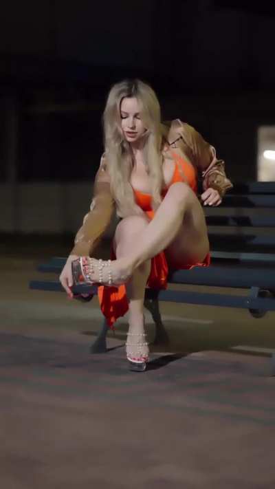 ,