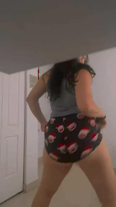 What could be sexier than a big shaking booty?
