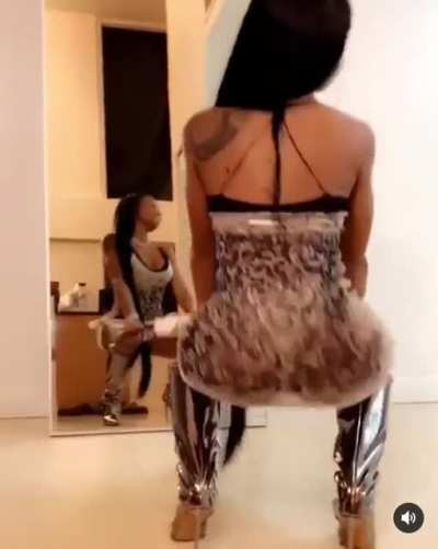 🍑🍑🍑