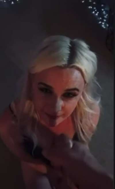 I love getting covered in cum, it’s like a reward 😍