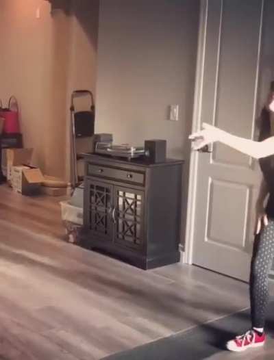 Laura Marano