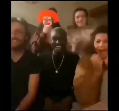 😧