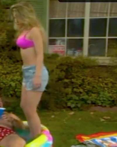 Christina Applegate bouncing boobs