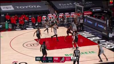 [Highlight] Norman storms in and detonates on the rim