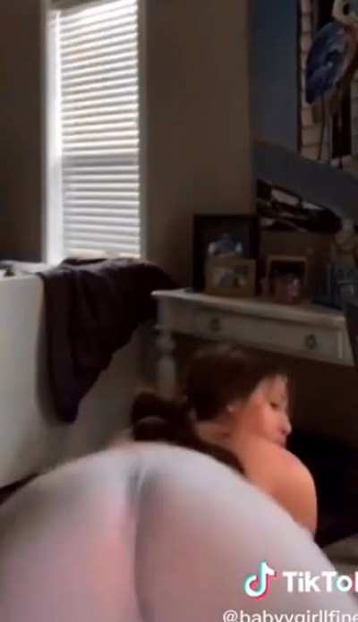 THIS PAWG A FREAK