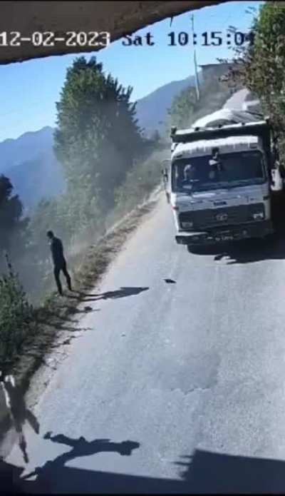 My cargo truck people need me