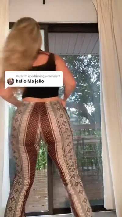 what do you think about my ass with my new brown flarepants?