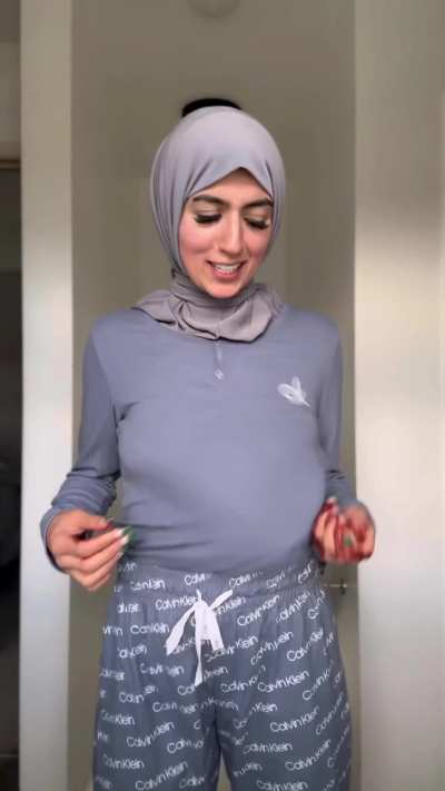 Naughty Pakistani hijabi slut