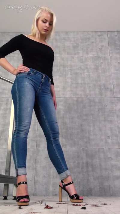 Lovely Bella <3