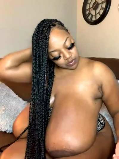 Oiling those huge tittys