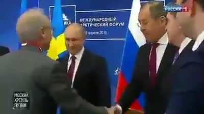 На это можно смотр<wbr>еть беско<wbr>нечно<wbr>..