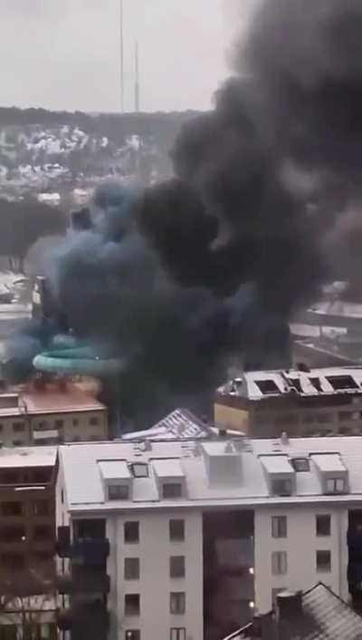 Fireball going down a waterslide, Gothenburg 