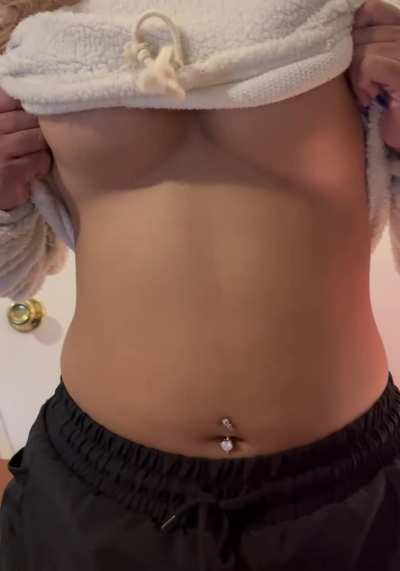 Hope you like this tan titty drop