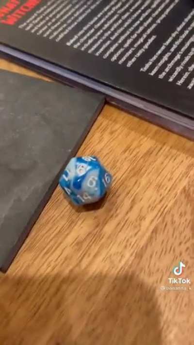 Angry doggo ....