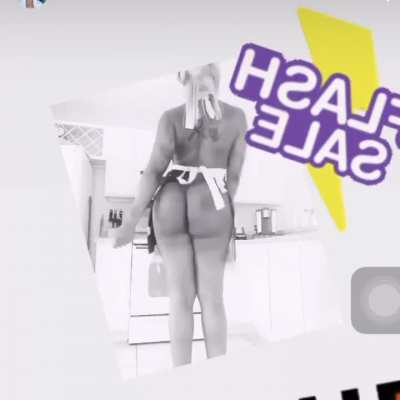 Ass Clapping In A Apron On IG LMK If Y’all Know Who this Is 💯🍑👏🏽