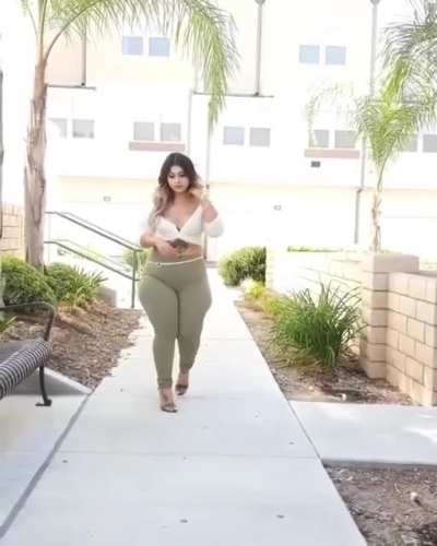 😳