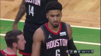 [Highlight] Kenyon Martin Jr nonchalantly snatches Dennis Schroder's layup