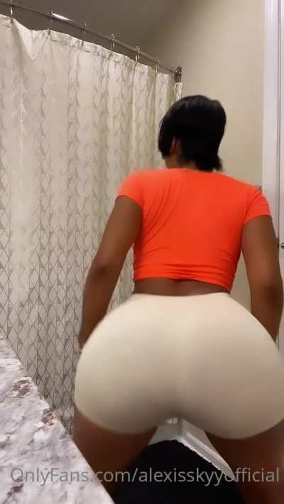 Ass - Get Her Folder in Comments ⬇️