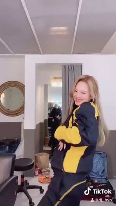 Hyoyeon on Instagram: #dance #dance #dance
