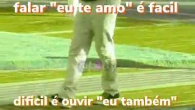 Isso é realmente real. (Créditos no próprio vídeo)