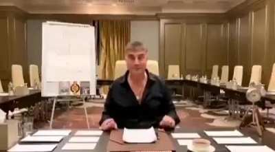 Evde sülü diye bağırıyom aynı bu şekil
