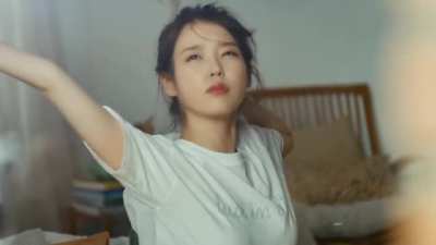 IU