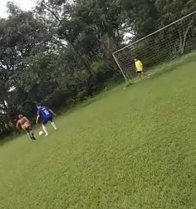 My goat Penaldo dominating in oil fields 🐪