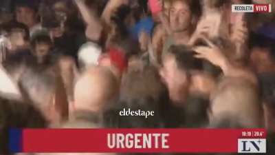 VIDEO: Le robaron el celular al cronista de LN+