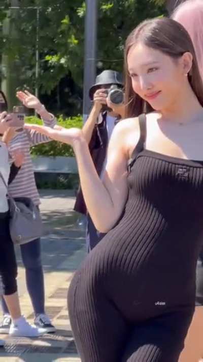 Nayeon 👀