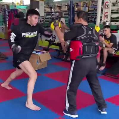 Pad flow with Tawanchai. The Thai star will make his promotional debut against Irishman Sean “Clubber” Clancy tomorrow at ONE: Dangal.