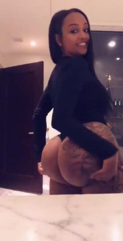 Cheeks 😏