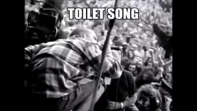 polan toilet 😳