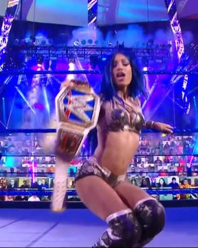 Sasha Banks 🤤