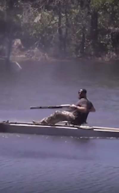 Blursed_Rowing