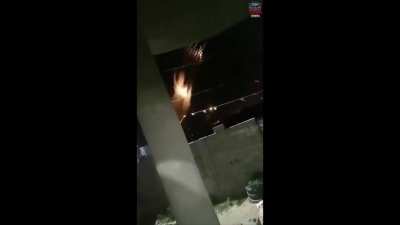 Gazze'den Tel Aviv'e roketler atılmaya devam ediyor.