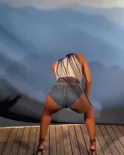 Normani @normani
