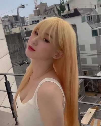 Sexy blonde asian