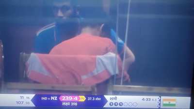 Bhai ye dressing room me kya kya hota hai
