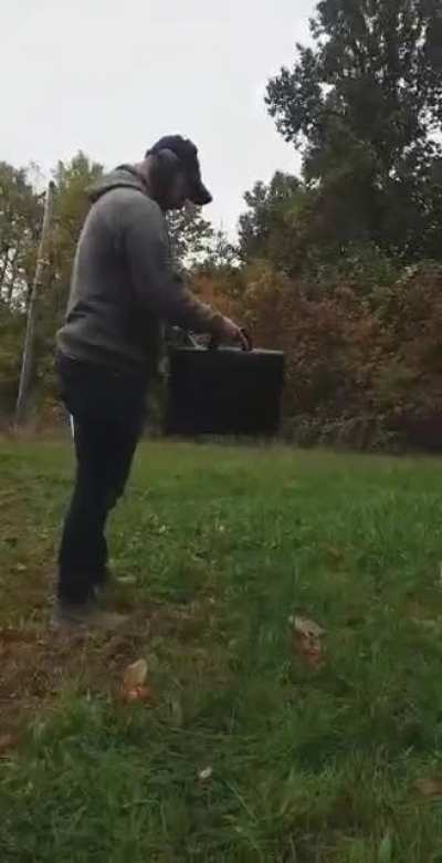 Got a chance to run the briefcase, im sure some other videos will be popping up from the GBF charity shoot yesterday. Sadly, my buddies mp5k would not fit due to a tri lug. But we had some fun either way