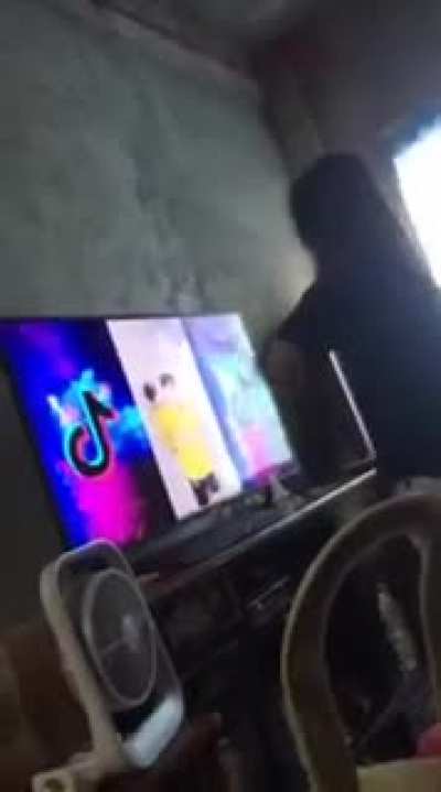 Huge Respecc