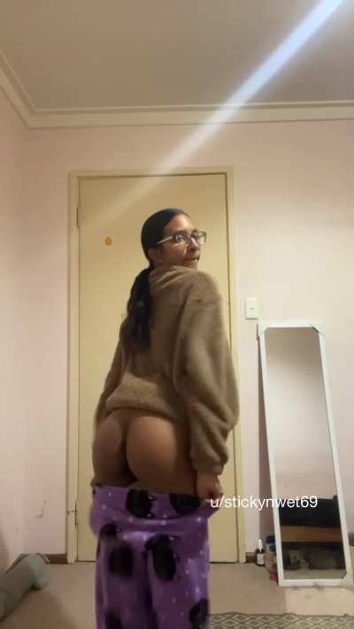 20F from Australia and horny