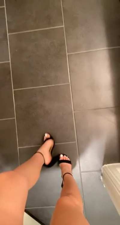 More heels 👡👡