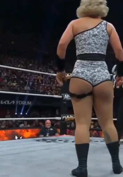 Toni Storm
