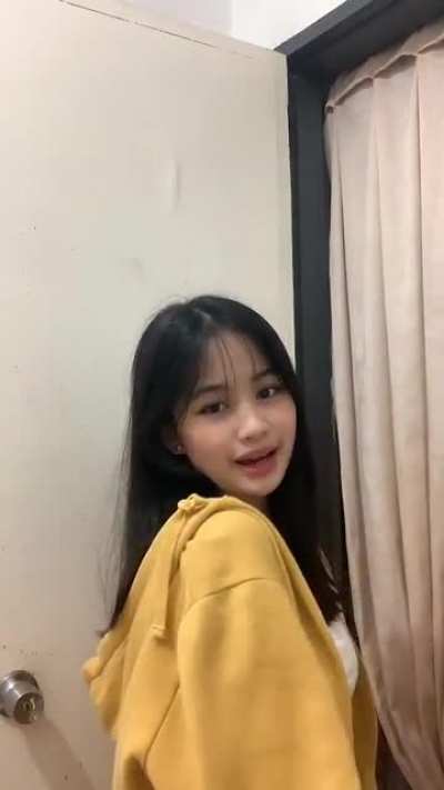 That face is enough to be sexy af