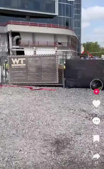 Construction worker vs repo man