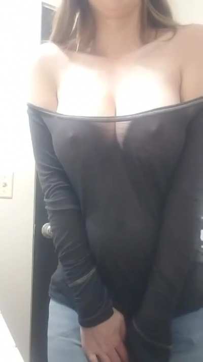 I'm recently single and you guys are basically my new boy[f]riend sooo you get to watch my tits bounce more than anyone else