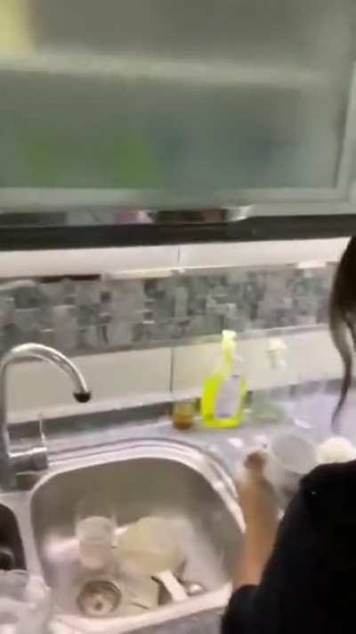 Ablam Türk'ün gücünü göstermiş bu gevur dölüne helal olsun. (post 9gag den alınmadır)