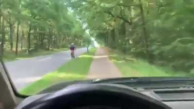 “If you use my lane, I will use your lane ..ciao 👋🏻🖕🏻”