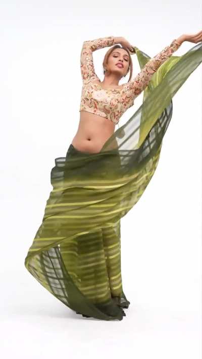 Gayathri Moorthi